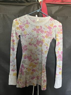 Free People gray floral thermal
